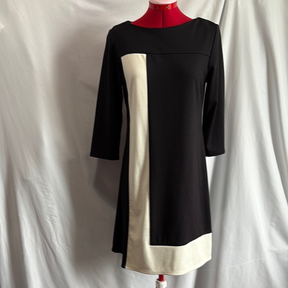 MM290 Tiana B. Black and Cream Long Sleeve Dress
